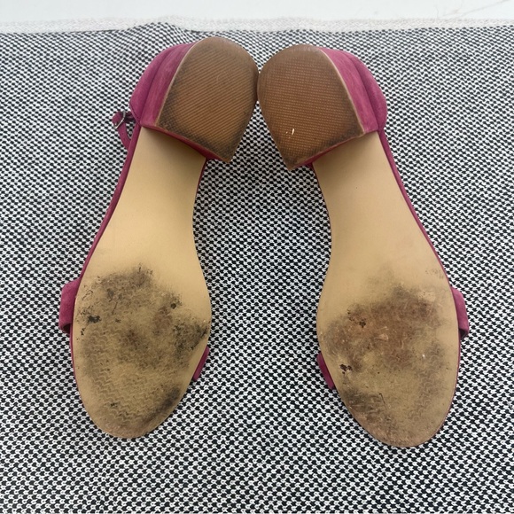 Steve Madden Irenee sz 9 faux suede low stacked sandals in deep pink, fuchsia - Picture 6 of 8